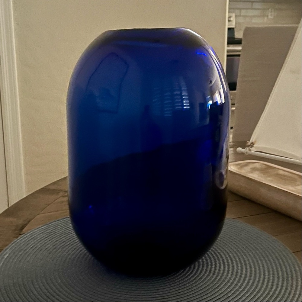 Blenko Don Shepherd Sapphire Blue Pill Vase 8016 Art Glass Approx 11” to 11.25” - Picture 7 of 16